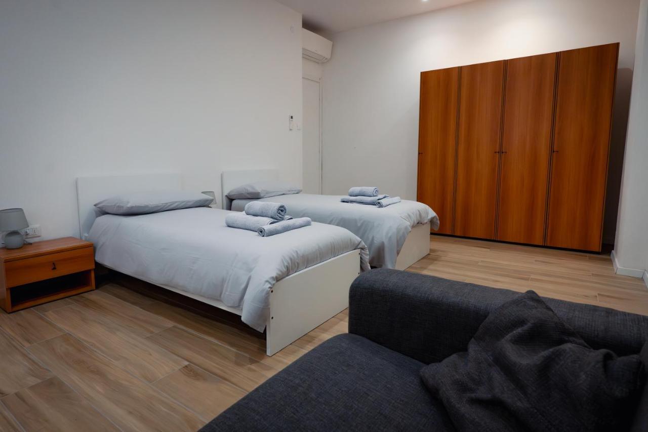 Centro Storico Moderno Trilocale Con Balcone Apartment Триест Екстериор снимка
