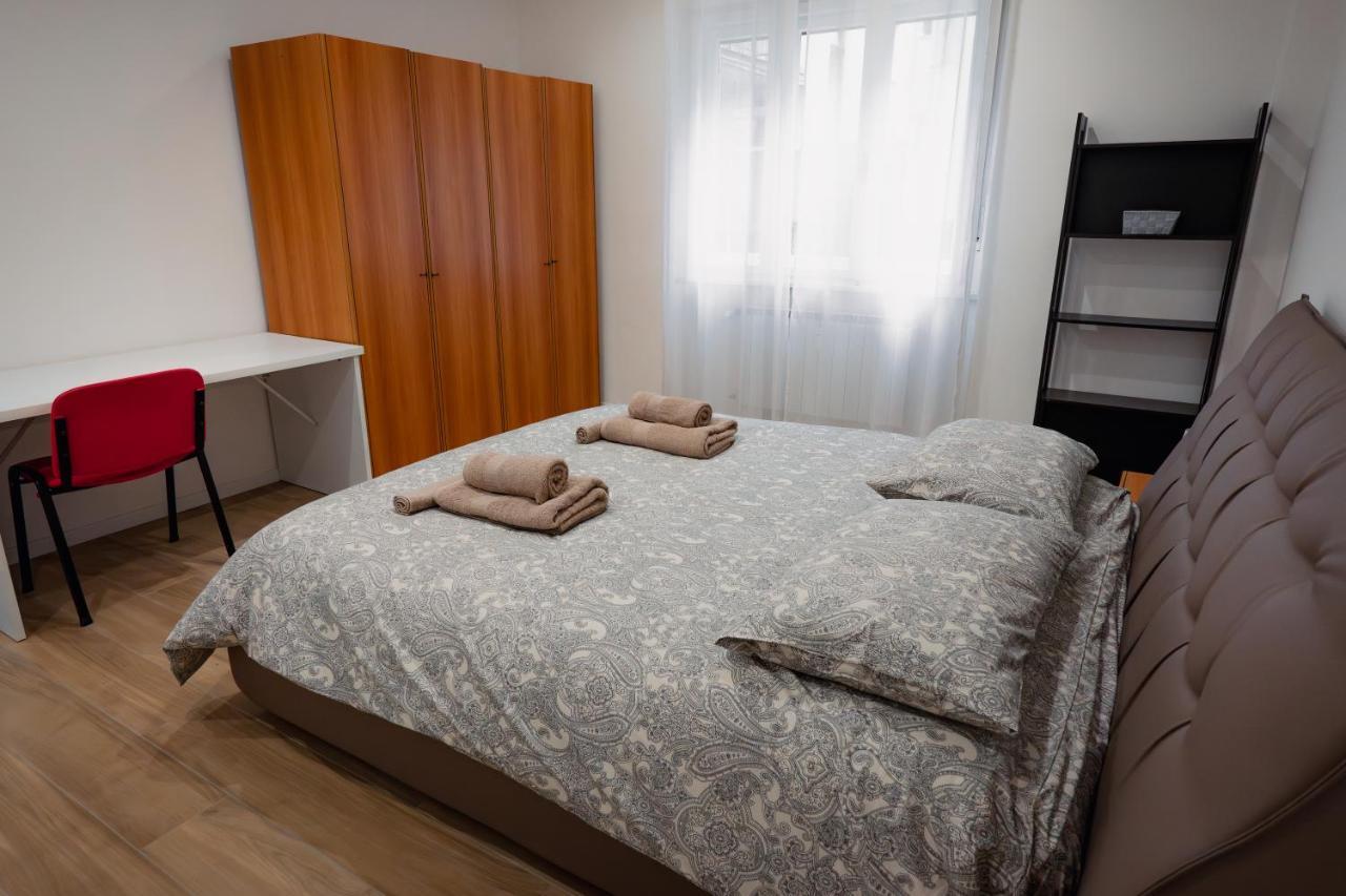 Centro Storico Moderno Trilocale Con Balcone Apartment Триест Екстериор снимка